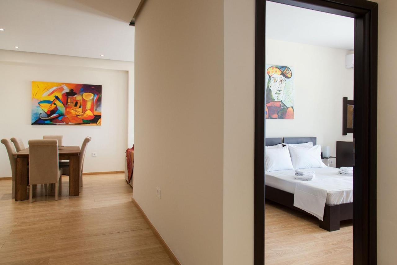 Modern In Glyfada A Breath Away From The Sea - The View Appartement *