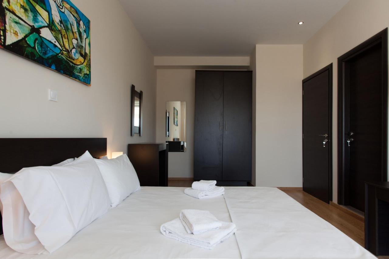 Modern In Glyfada A Breath Away From The Sea - The View Appartement Athènes