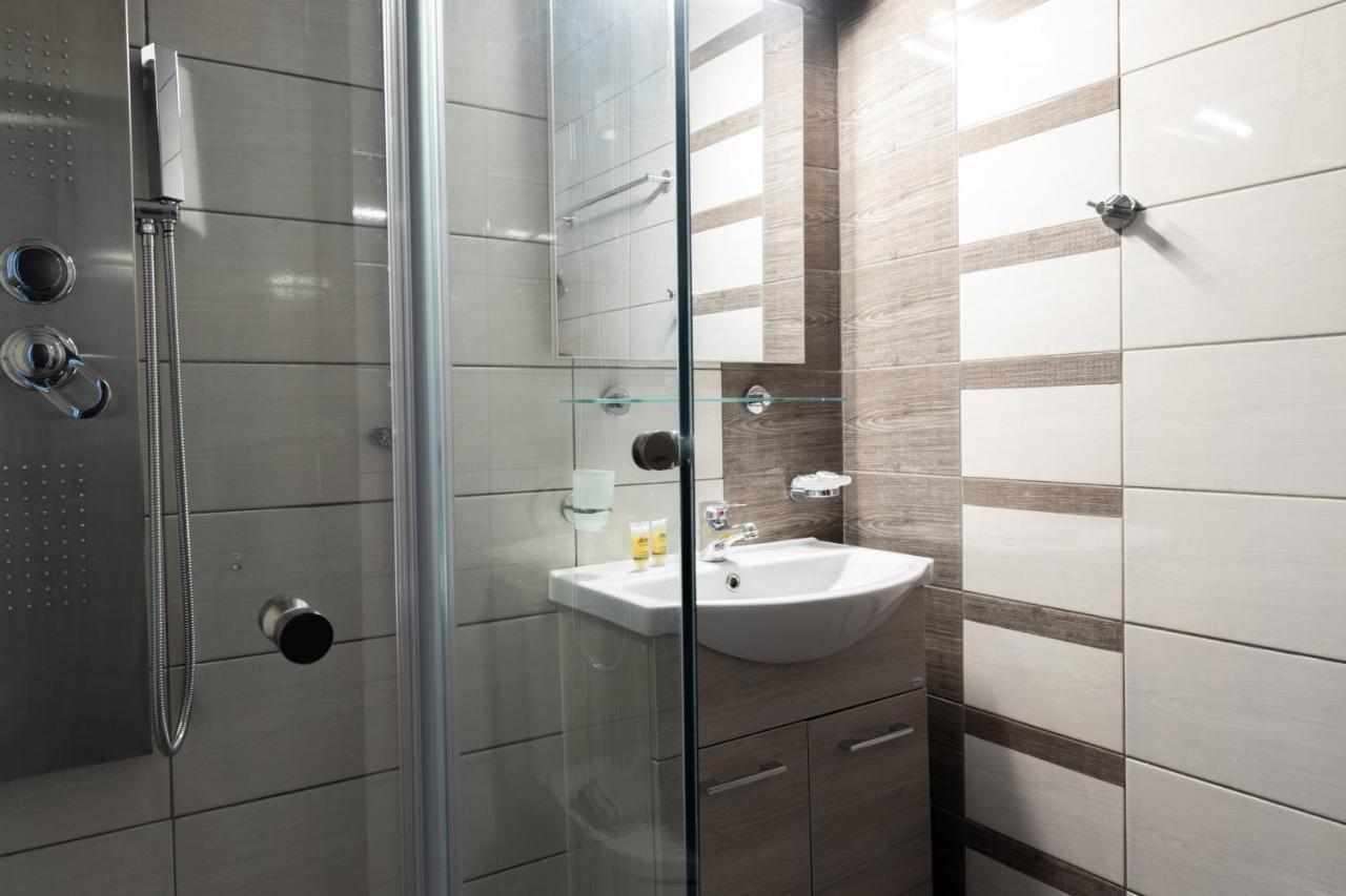 Modern In Glyfada A Breath Away From The Sea - The View Appartement Athènes